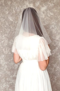 Shoulder length wedding veil